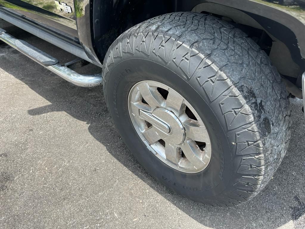 2006 HUMMER H3 Image 12