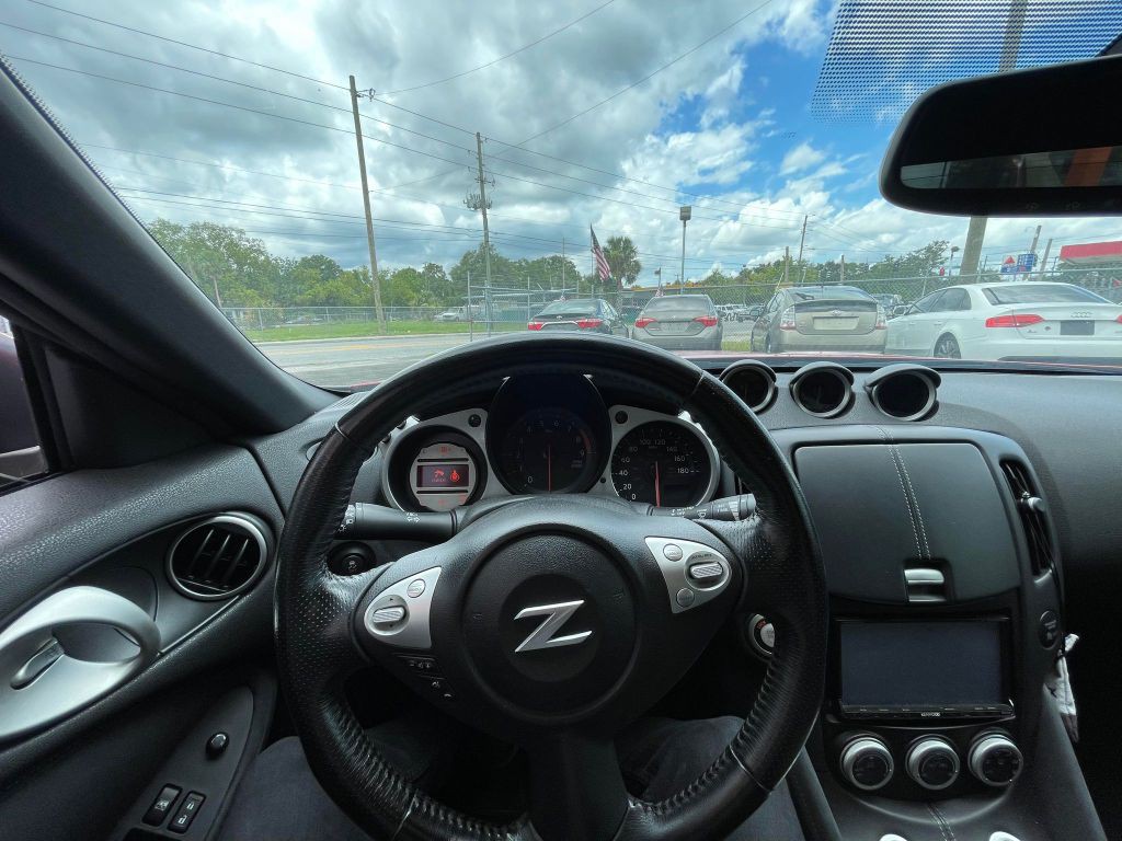 2012 Nissan 370Z Image 20