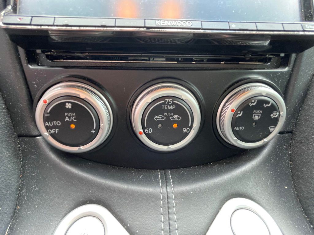 2012 Nissan 370Z Image 26