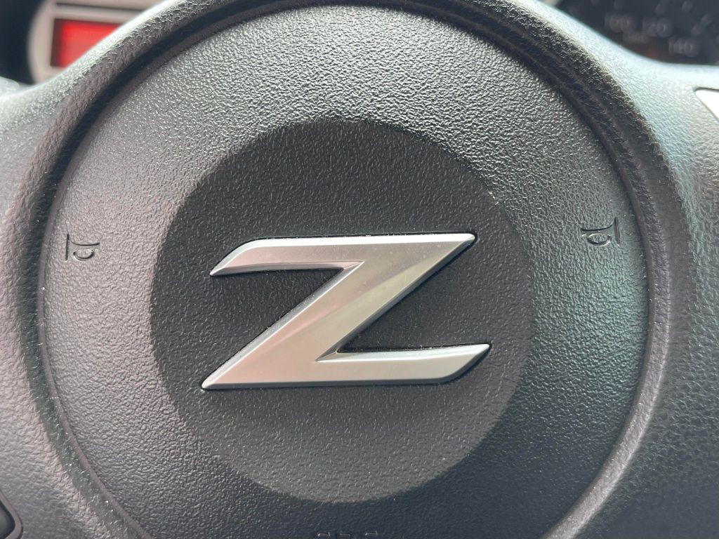 2012 Nissan 370Z Image 35