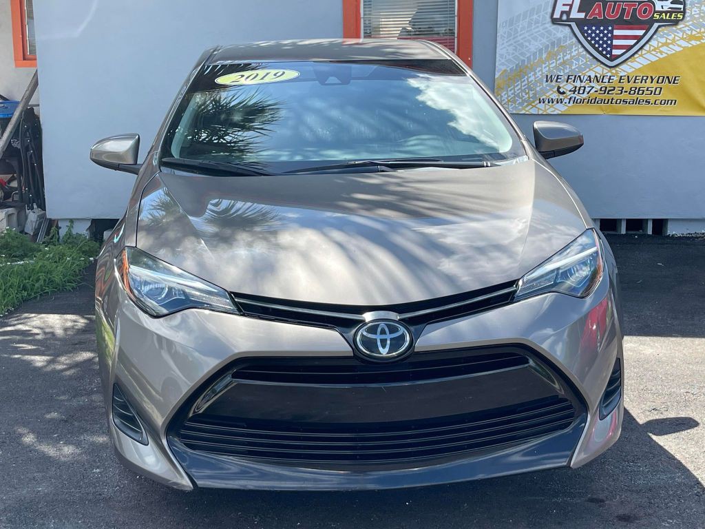 2019 Toyota Corolla Image 2