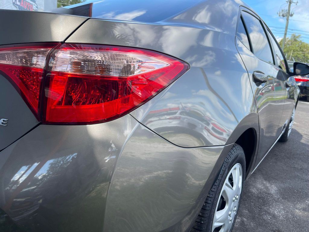 2019 Toyota Corolla Image 3