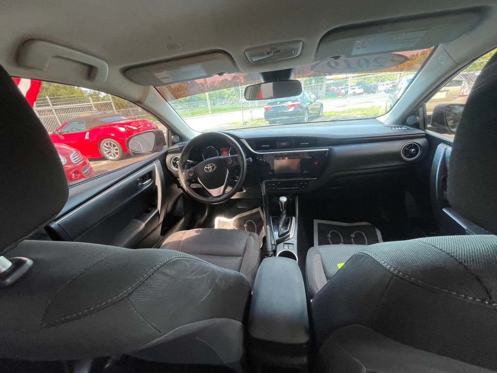 2019 Toyota Corolla Image 44