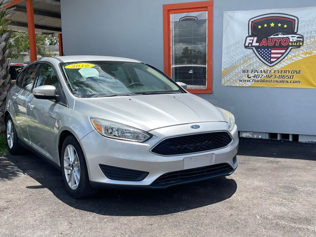 2016 Ford Focus Image 1