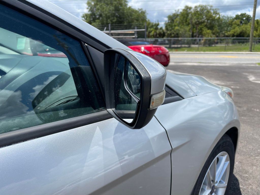 2016 Ford Focus Image 7