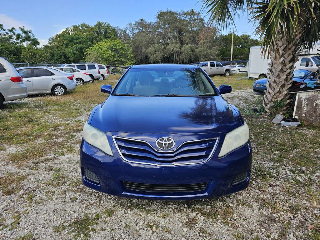 2010 Toyota Camry Image 6