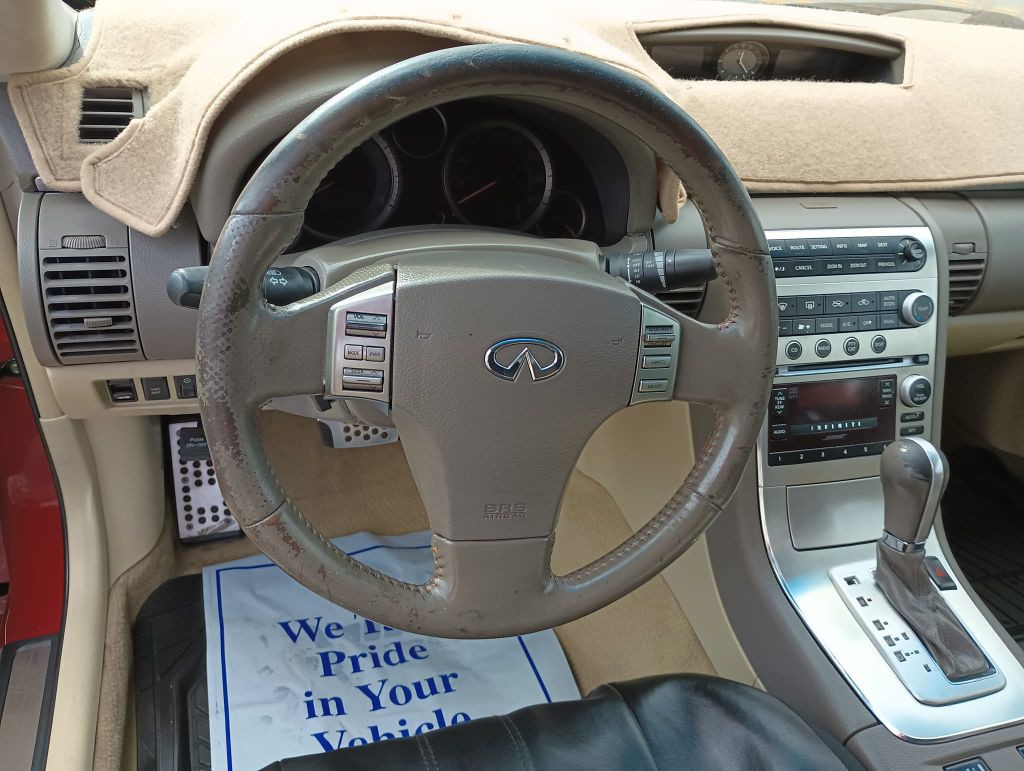 2005 INFINITI G35 Image 7