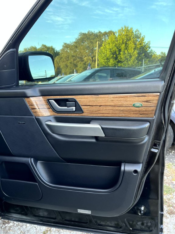 2009 Land Rover Range Rover Sport Image 17