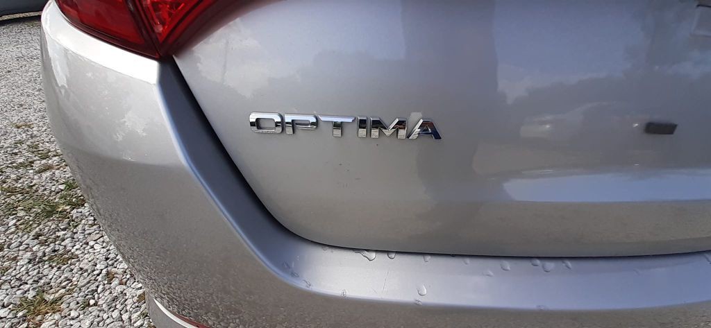 2011 Kia Optima Image 16