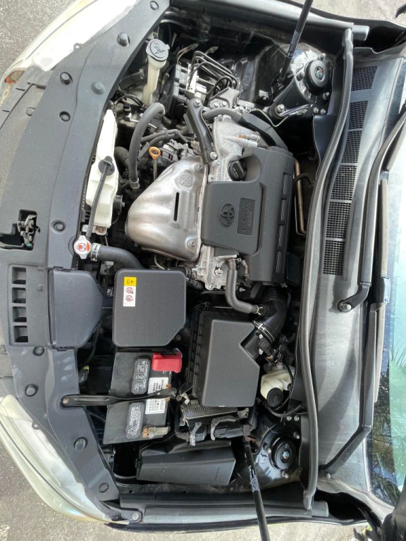 2017 Toyota Camry Image 18