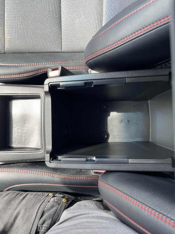 2017 Toyota Camry Image 22