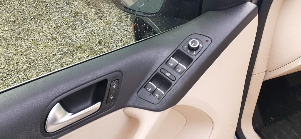 2013 Volkswagen Tiguan Image 8