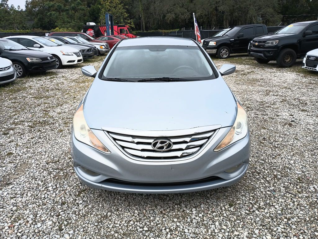 2013 Hyundai Sonata Image 3