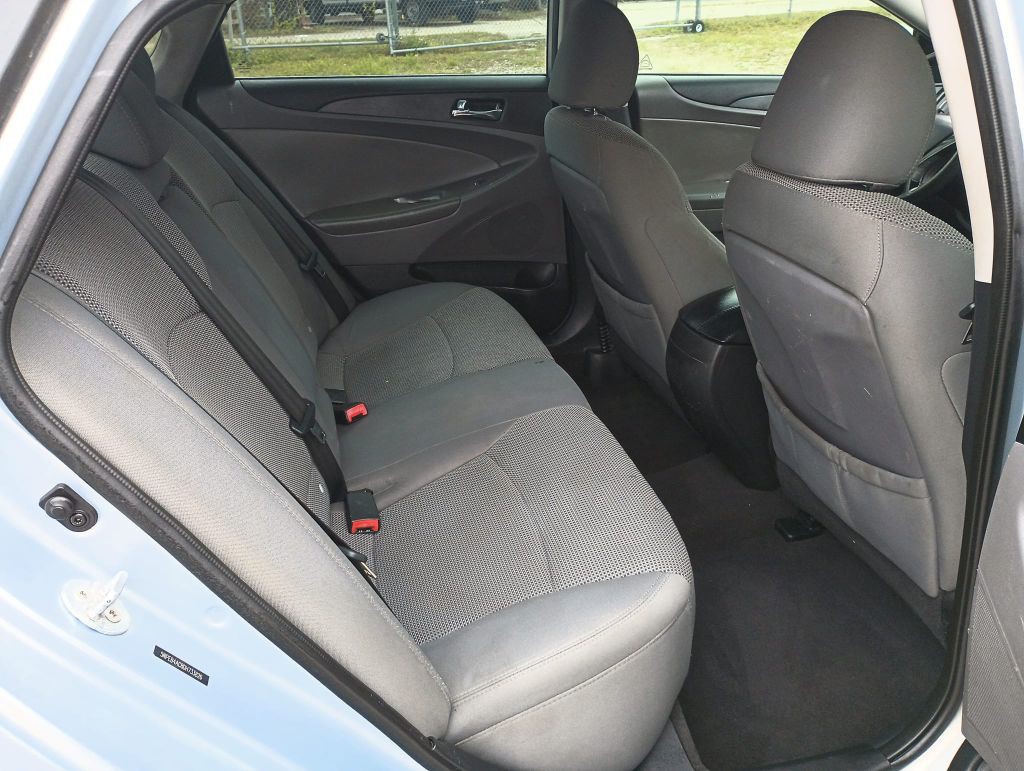 2013 Hyundai Sonata Image 6