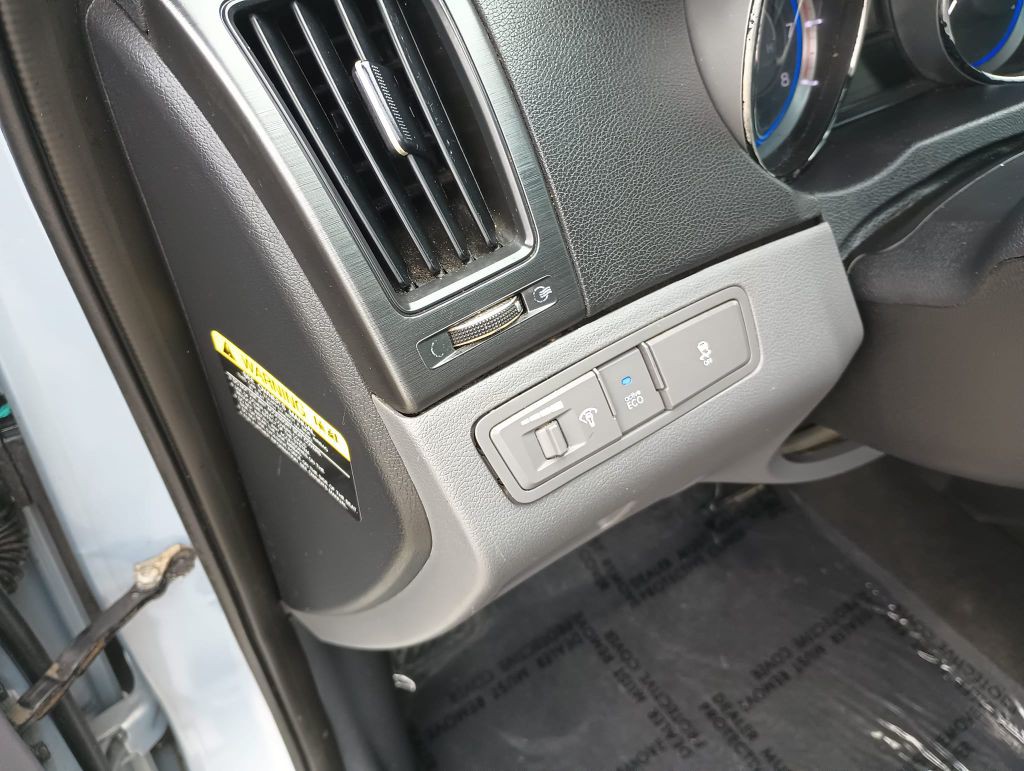 2013 Hyundai Sonata Image 12