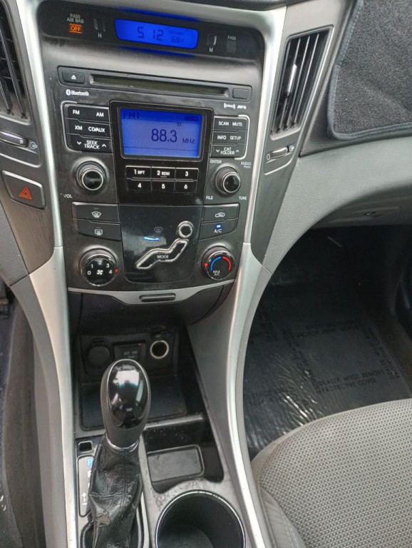 2013 Hyundai Sonata Image 16