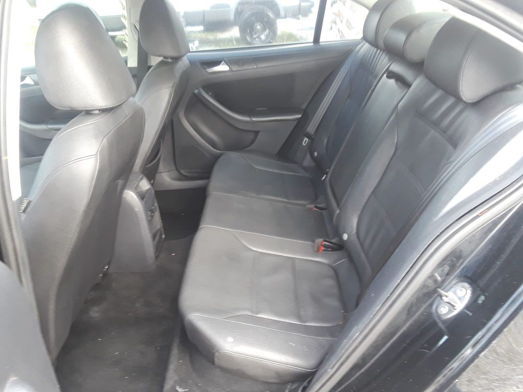 2011 Volkswagen Jetta Image 7