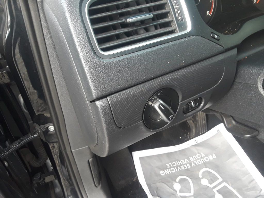 2011 Volkswagen Jetta Image 11