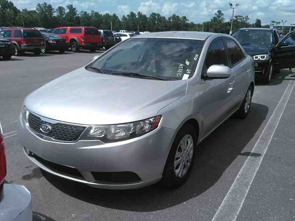 2012 Kia Forte Image 2