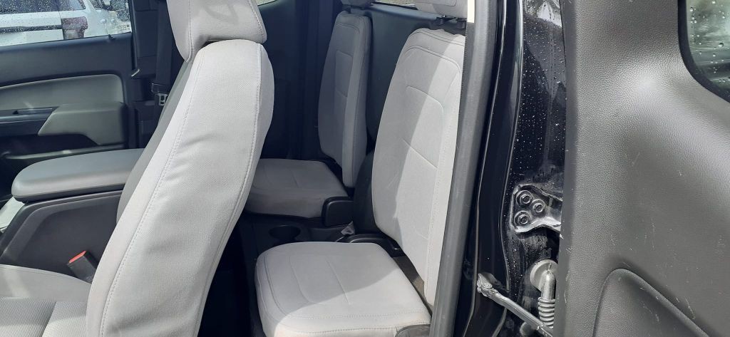 2015 Chevrolet Colorado Image 7