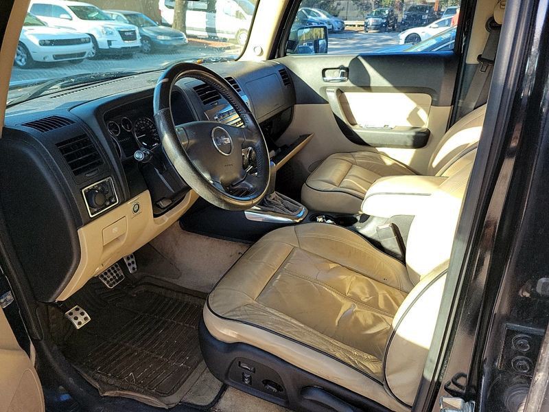 2007 HUMMER H3 Image 5