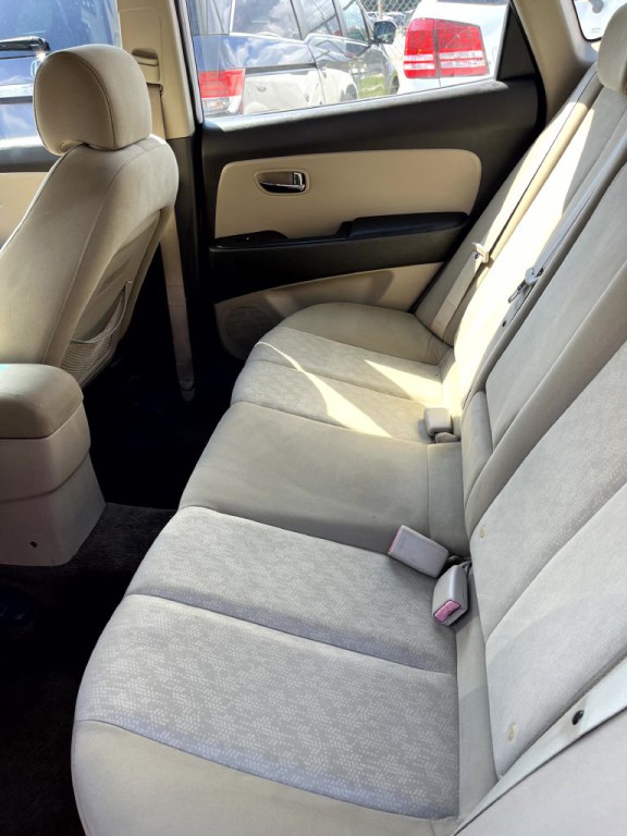 2010 Hyundai Elantra Image 9