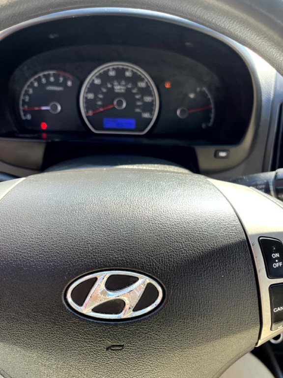 2010 Hyundai Elantra Image 11