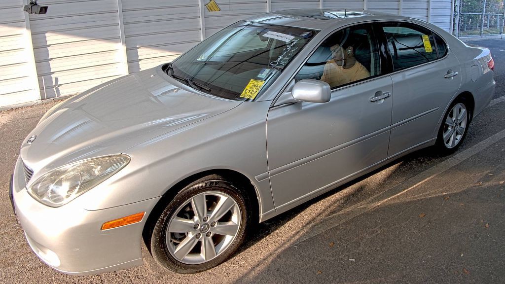2005 Lexus ES 330 Image 1
