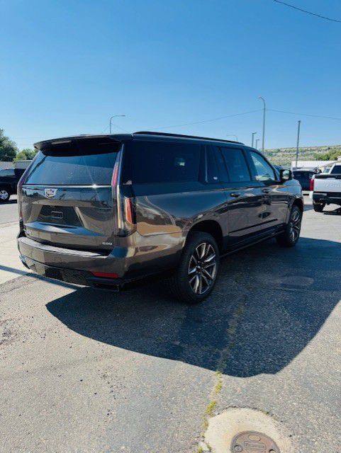2021 Cadillac Escalade Image 6