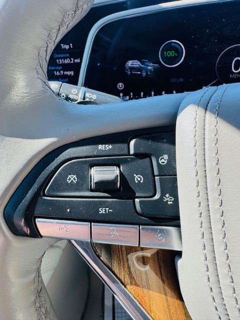 2021 Cadillac Escalade Image 17