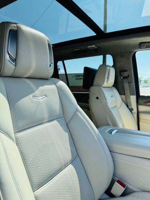 2021 Cadillac Escalade Image 26