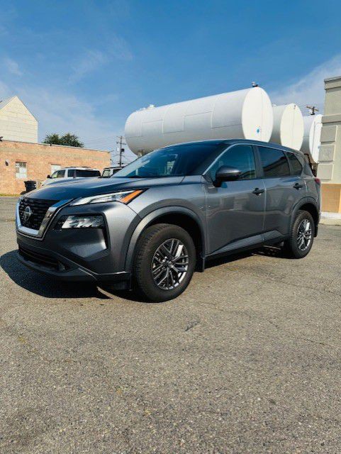 2021 Nissan Rogue Image 2