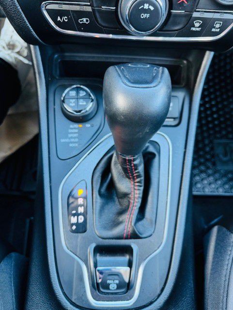 2020 Jeep Cherokee Image 12