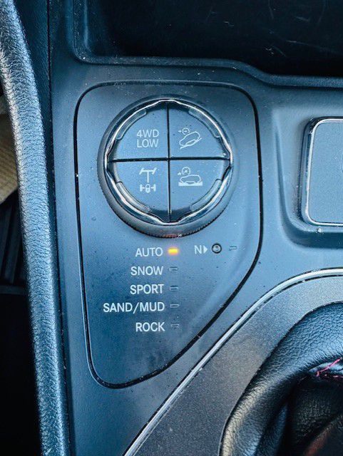 2020 Jeep Cherokee Image 13