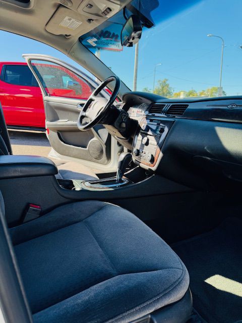2013 Chevrolet Impala Image 17