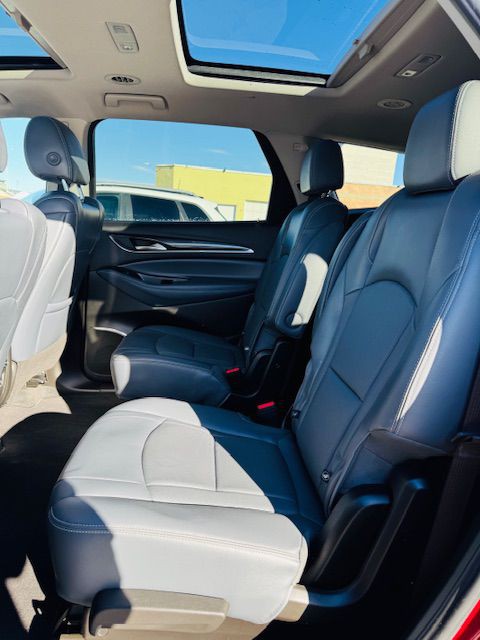 2021 Buick Enclave Image 17