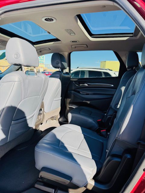 2021 Buick Enclave Image 18