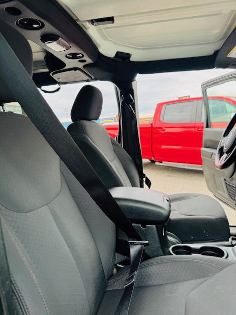 2017 Jeep Wrangler Unlimited Image 17