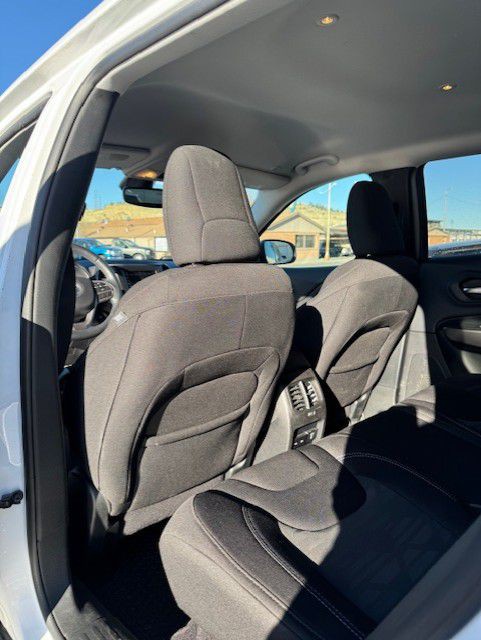 2019 Jeep Cherokee Image 18