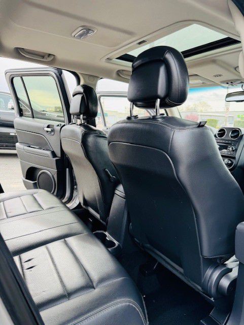 2016 Jeep Patriot Image 12
