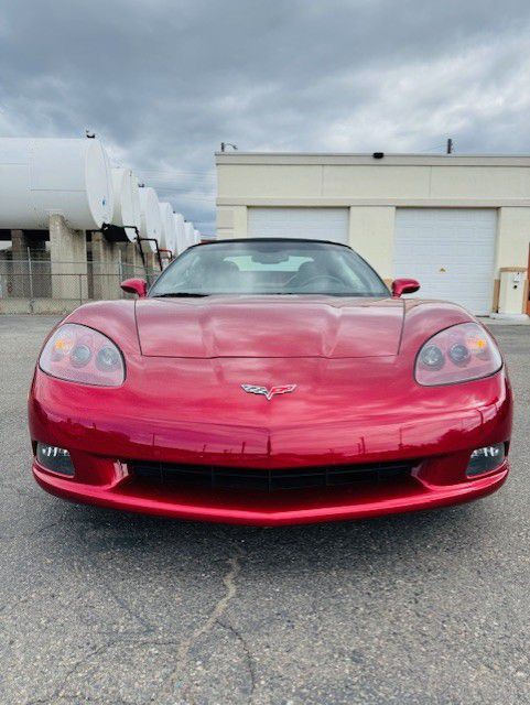 2011 Chevrolet Corvette Image 3