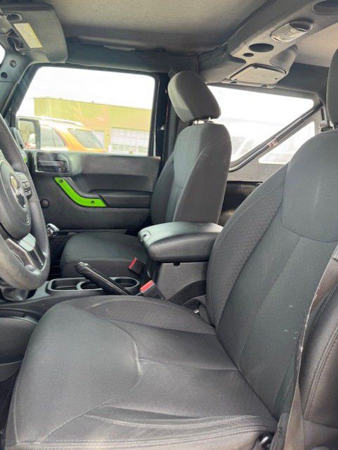 2018 Jeep Wrangler Image 12