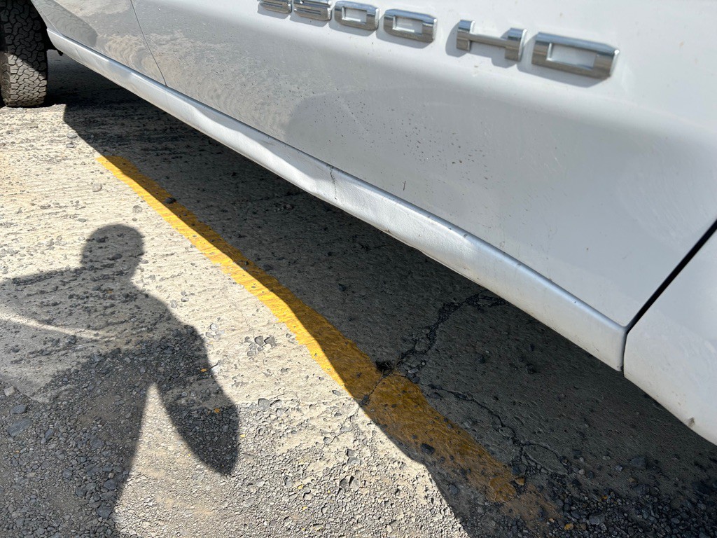 2022 GMC Sierra 3500 Image 7