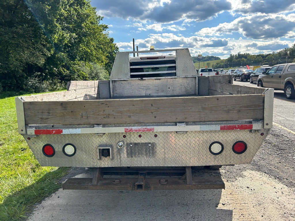 2022 GMC Sierra 3500 Image 9