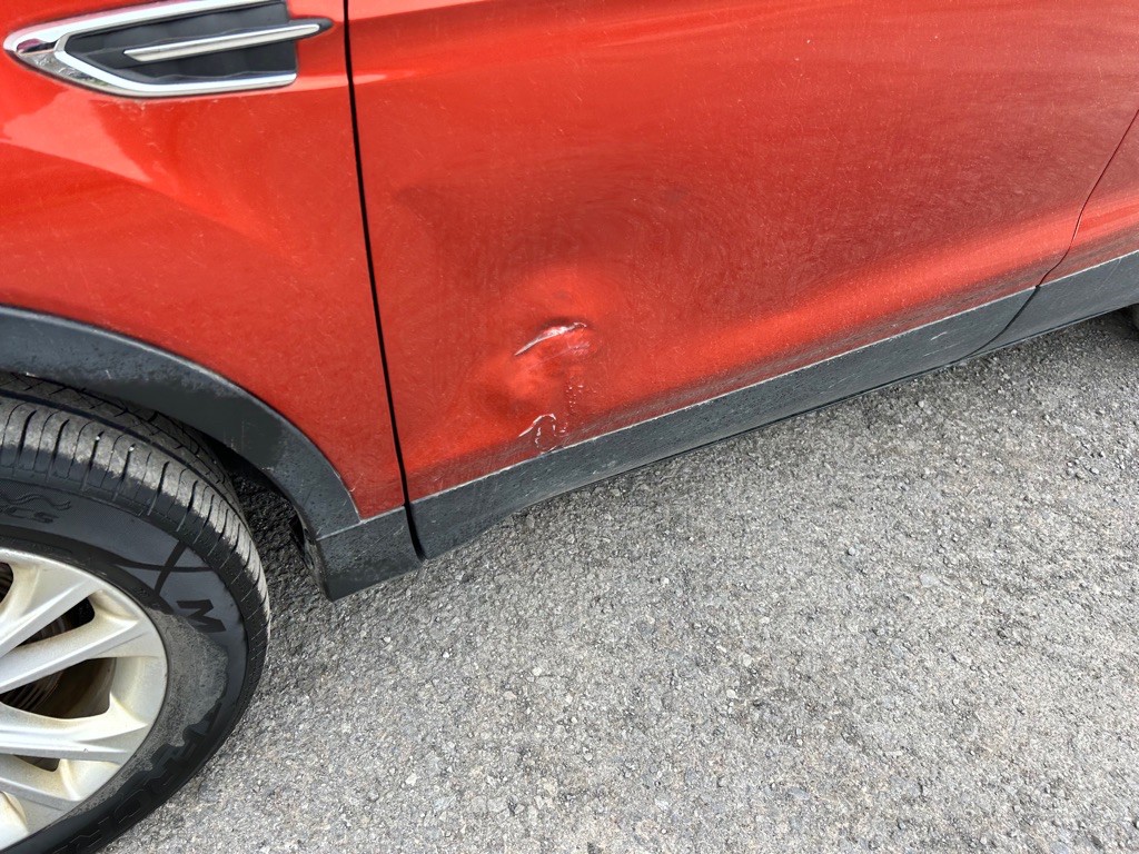 2019 Ford Escape Image 2
