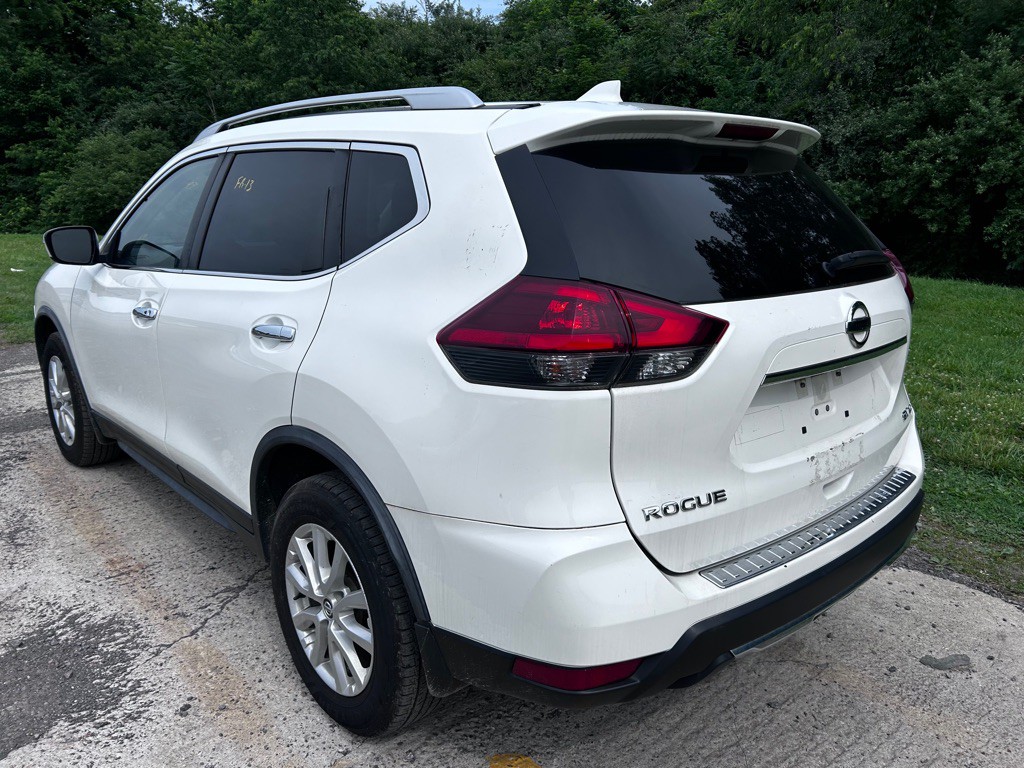 2018 Nissan Rogue Image 10