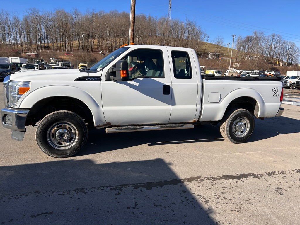 2015 Ford F-250 Image 4