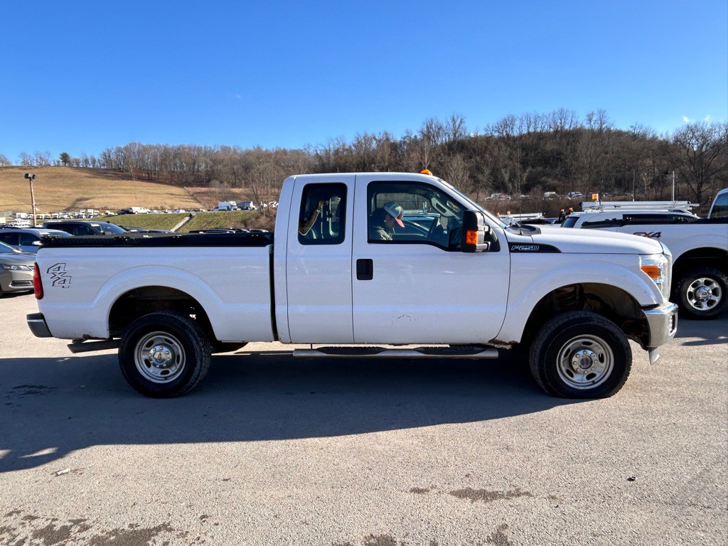 2015 Ford F-250 Image 10