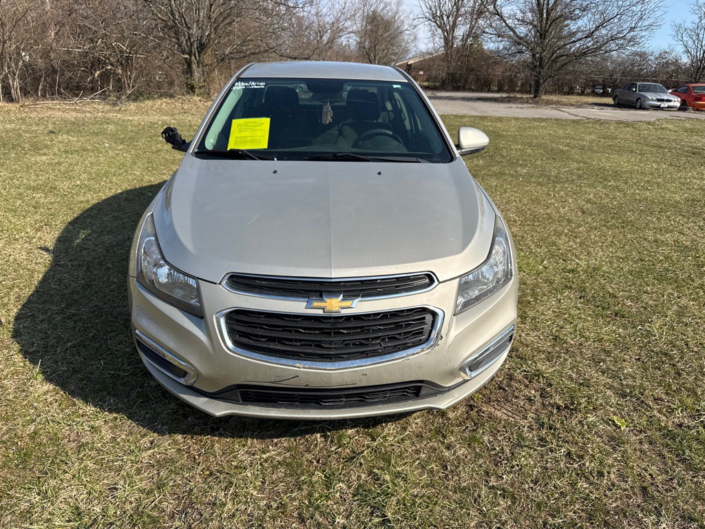 2016 Chevrolet Cruze Image 1