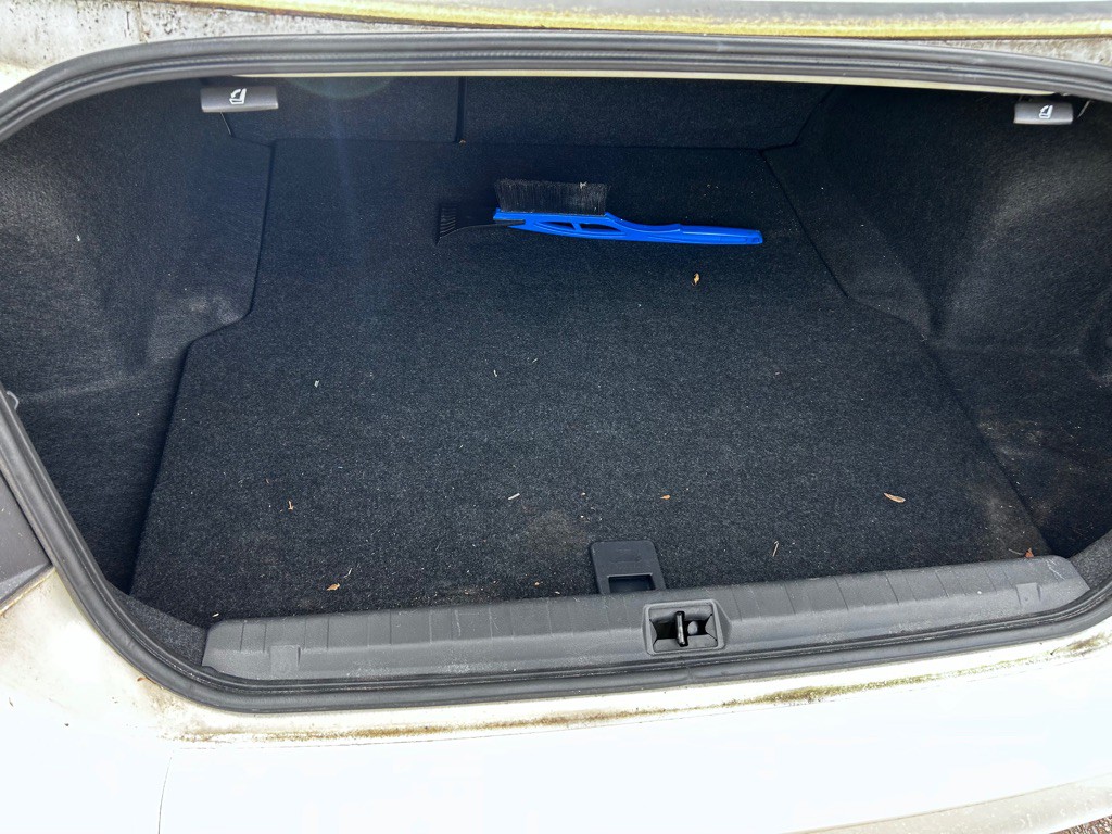 2013 Subaru Legacy Image 13